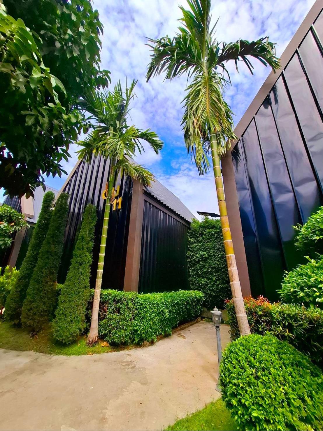 Sawasdee​ Buriram​ Resort Exteriör bild
