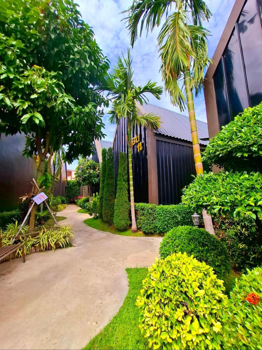 Sawasdee​ Buriram​ Resort Exteriör bild