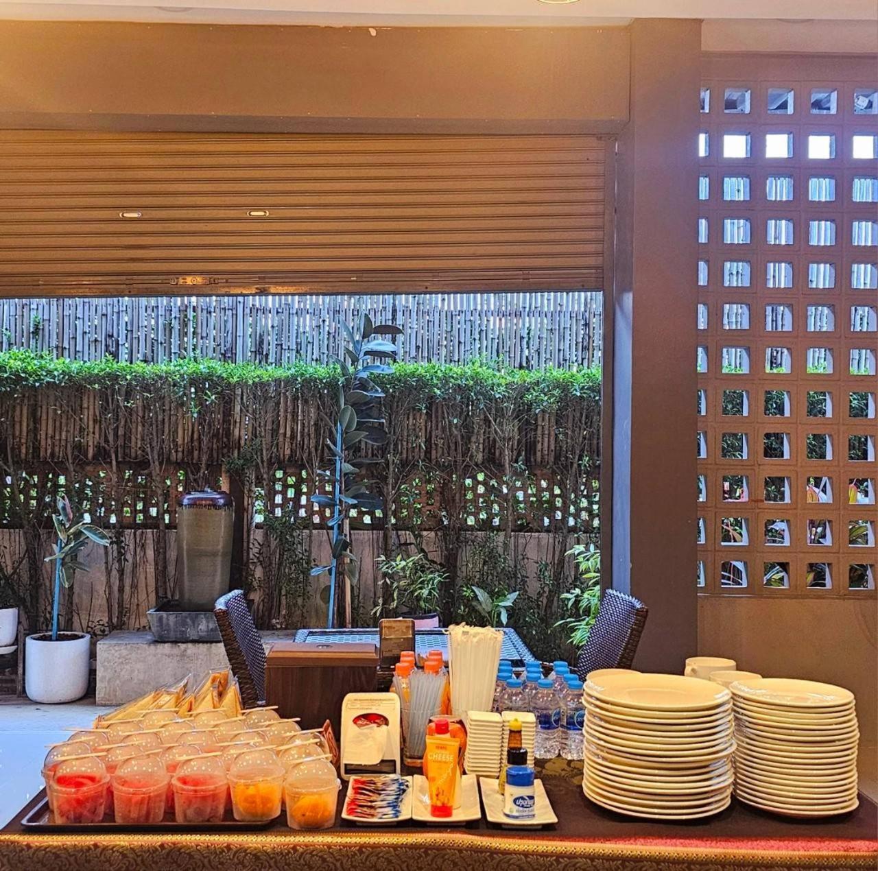 Sawasdee​ Buriram​ Resort Exteriör bild