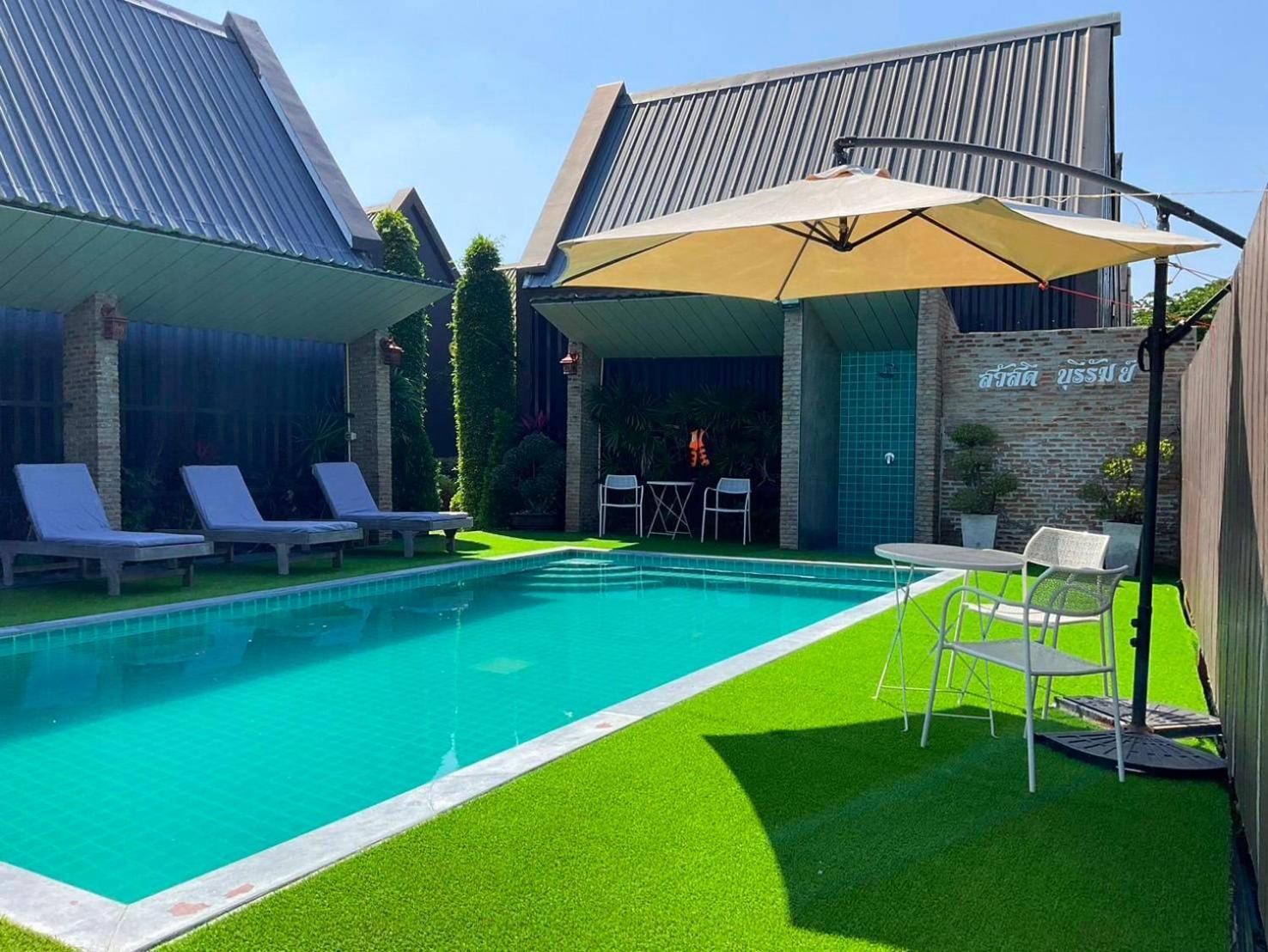 Sawasdee​ Buriram​ Resort Exteriör bild