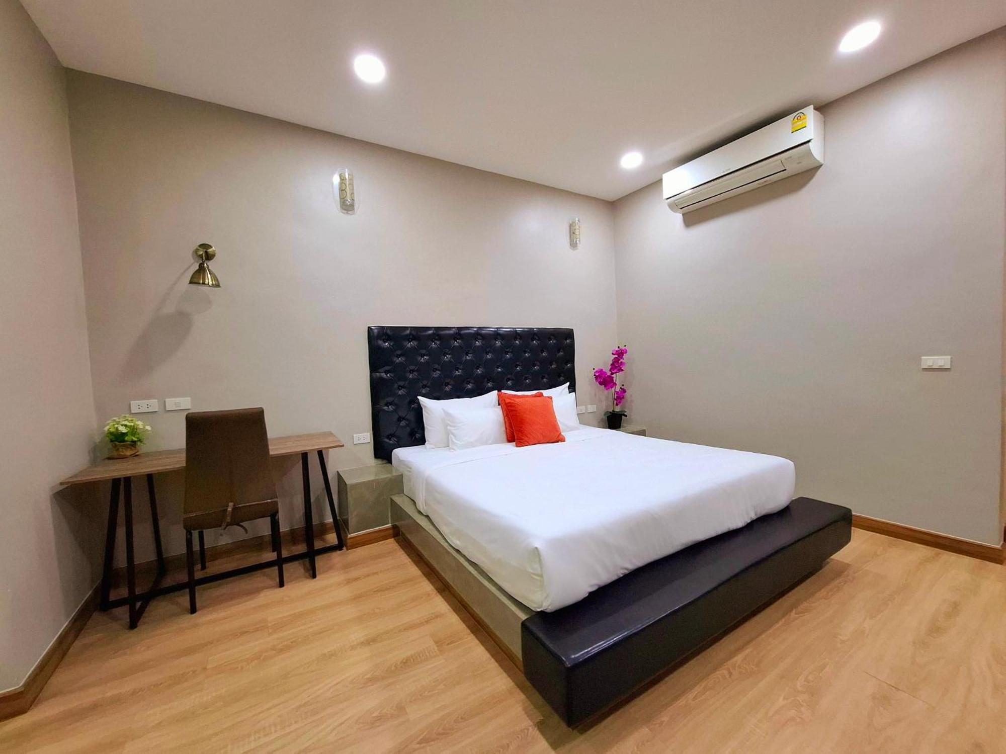 Sawasdee​ Buriram​ Resort Rum bild