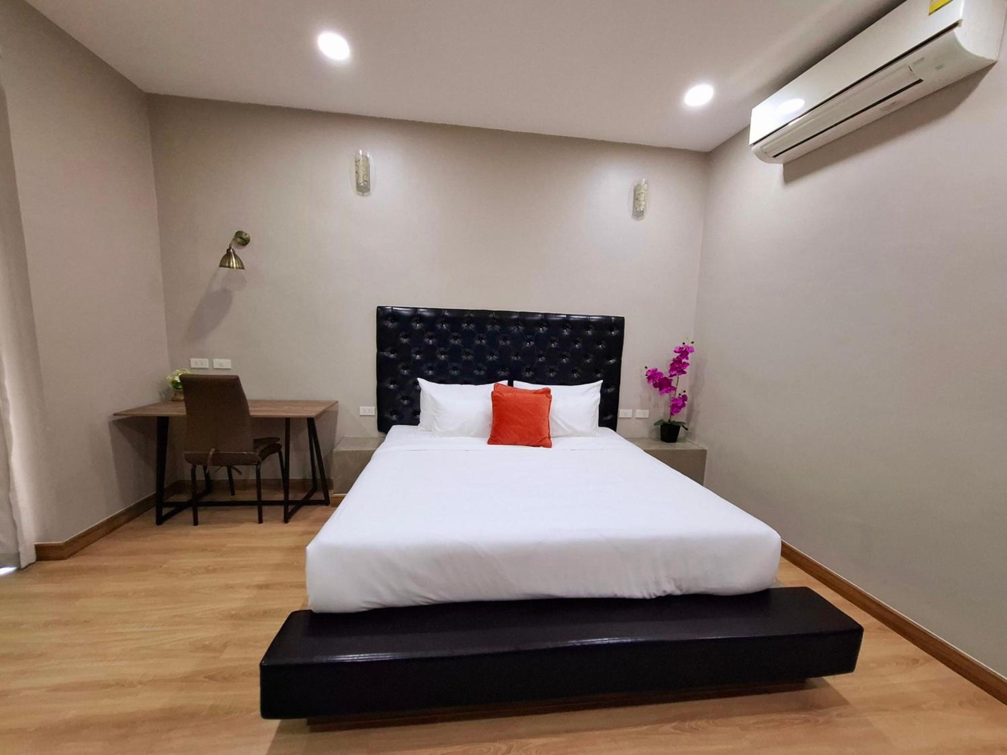 Sawasdee​ Buriram​ Resort Rum bild